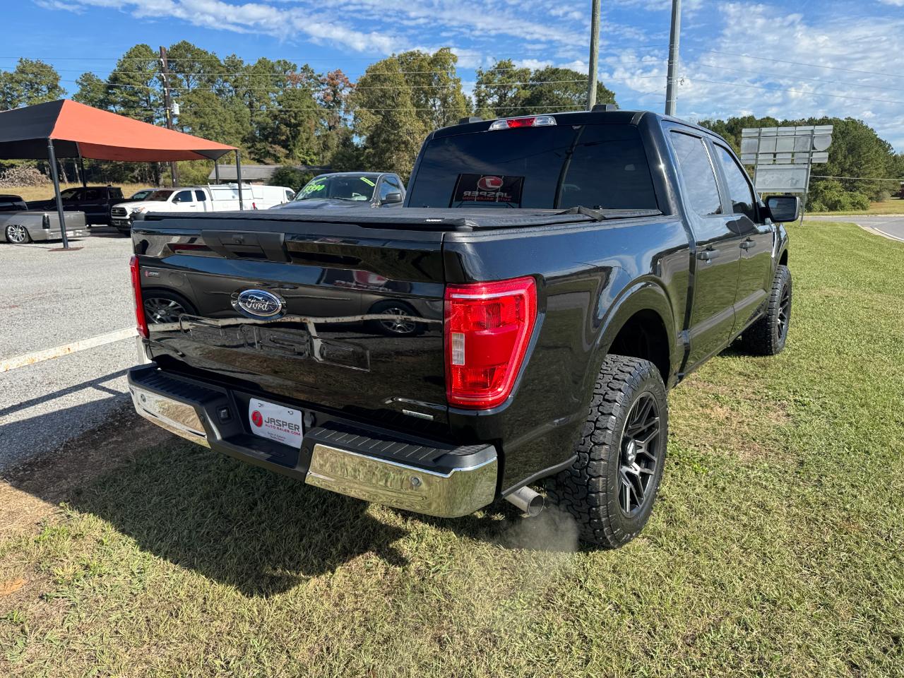 Ford F-150 XLT SuperCrew 5.5-ft. Bed 4WD 2023