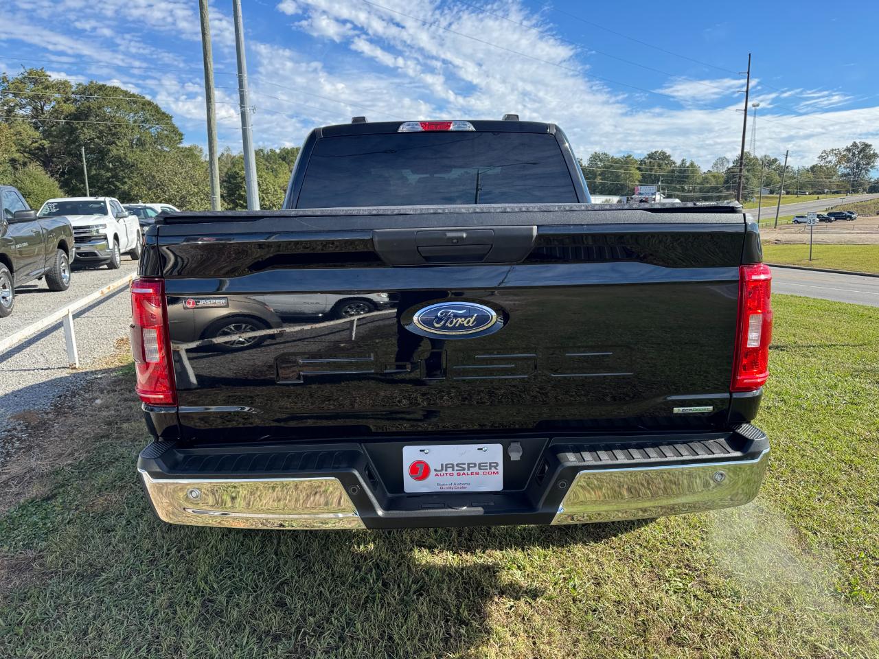 Ford F-150 XLT SuperCrew 5.5-ft. Bed 4WD 2023