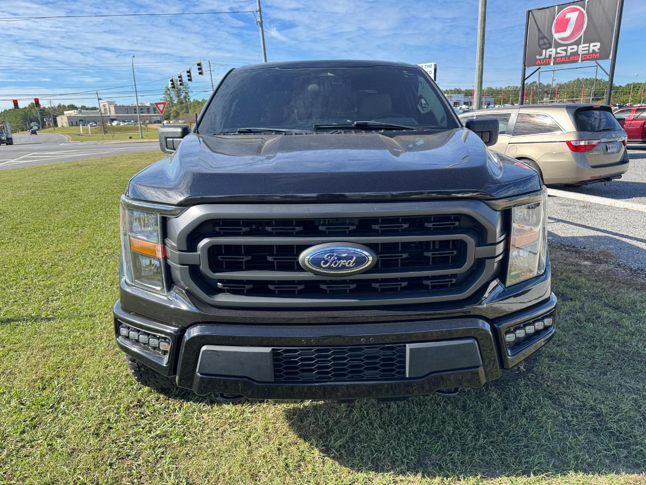 Ford F-150 XLT SuperCrew 5.5-ft. Bed 4WD 2023