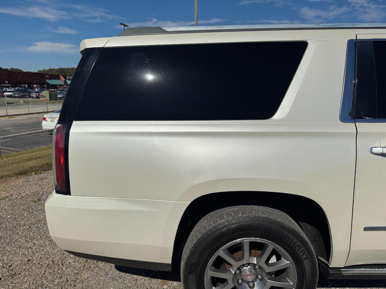 GMC Yukon Denali XL 4WD 2015