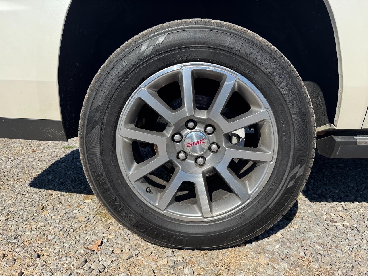 GMC Yukon Denali XL 4WD 2015