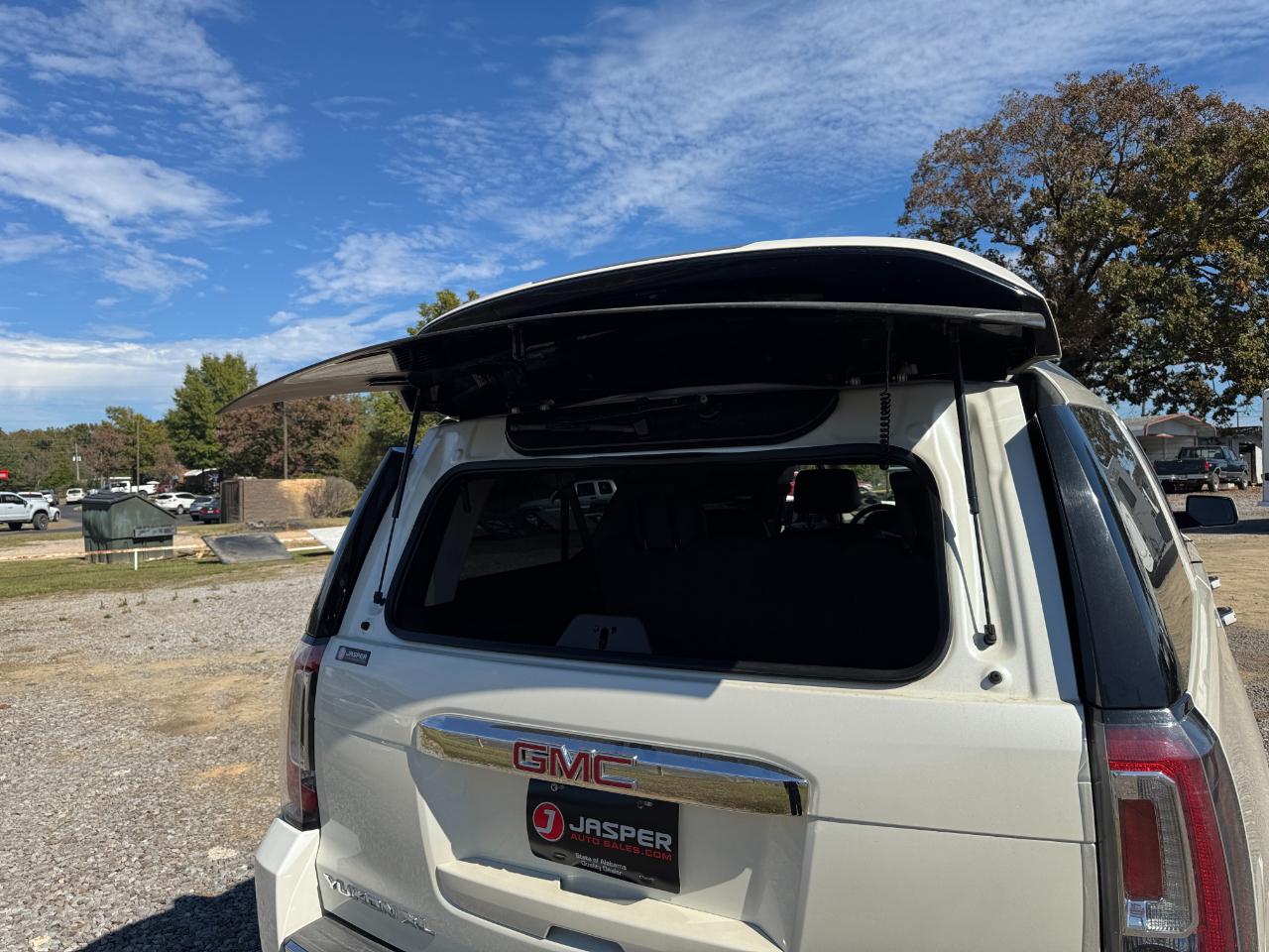 GMC Yukon Denali XL 4WD 2015