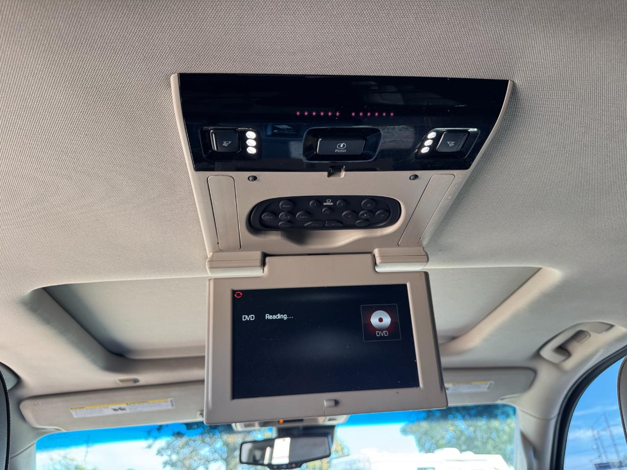 GMC Yukon Denali XL 4WD 2015