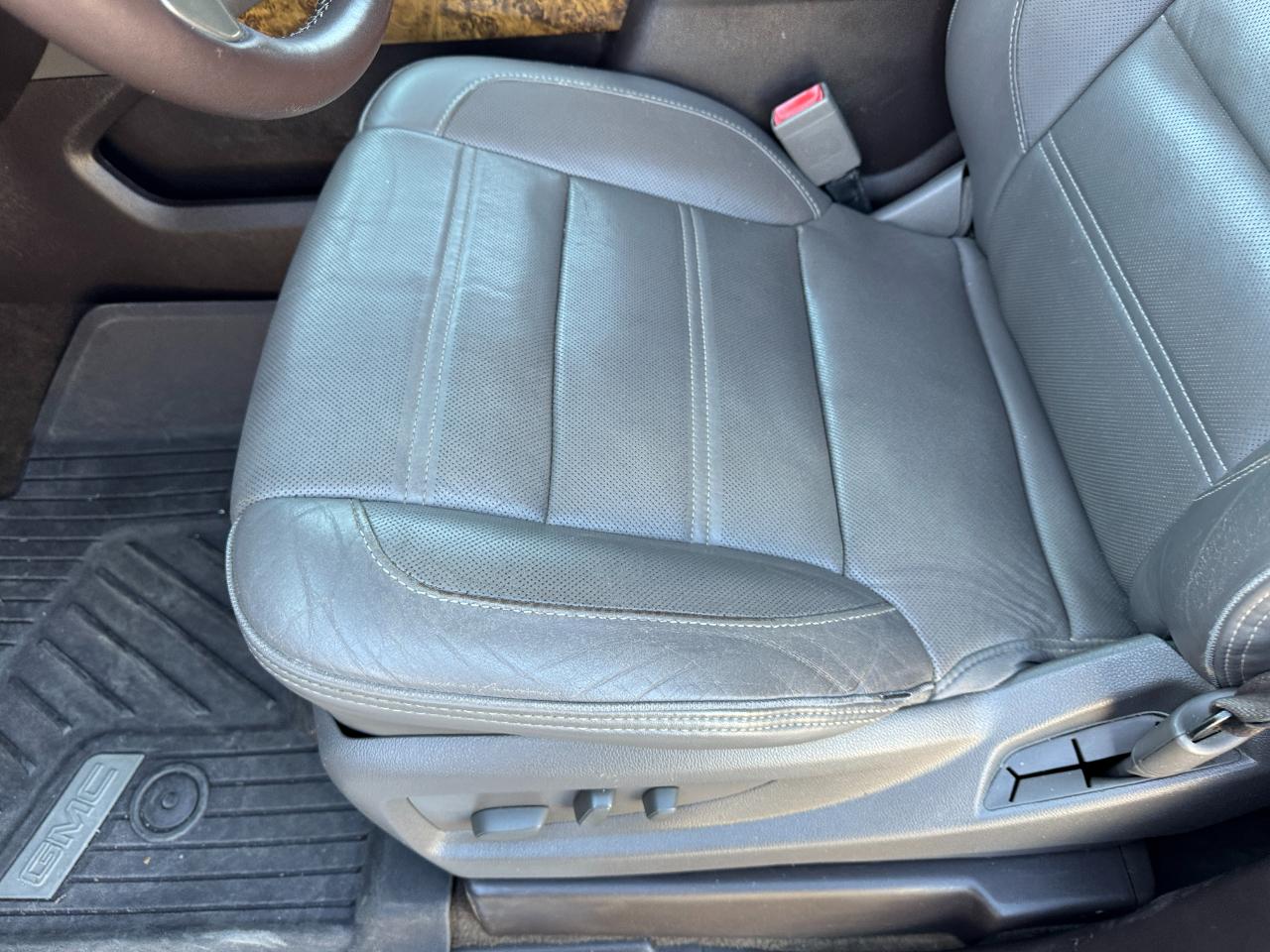 GMC Yukon Denali XL 4WD 2015