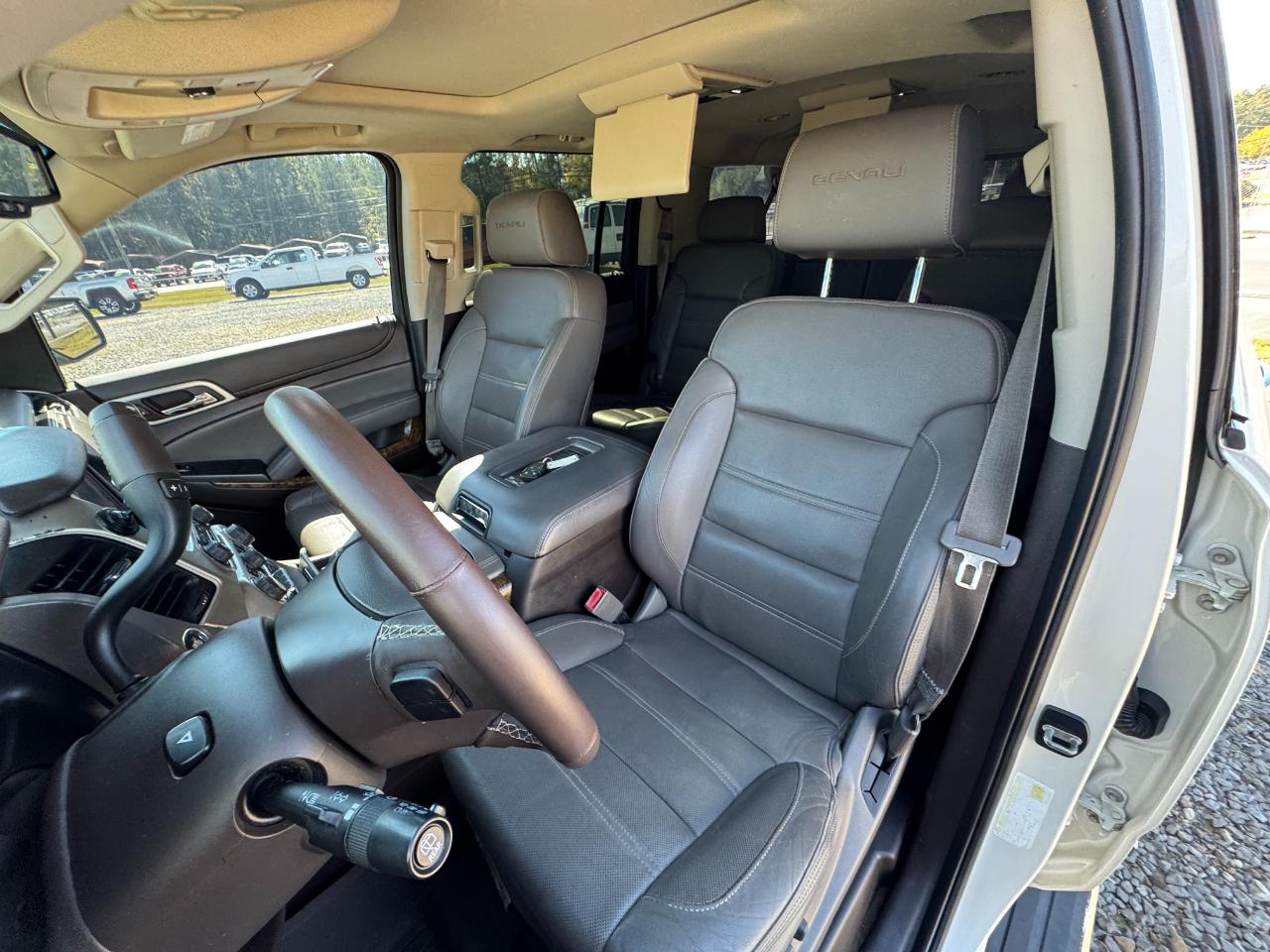GMC Yukon Denali XL 4WD 2015
