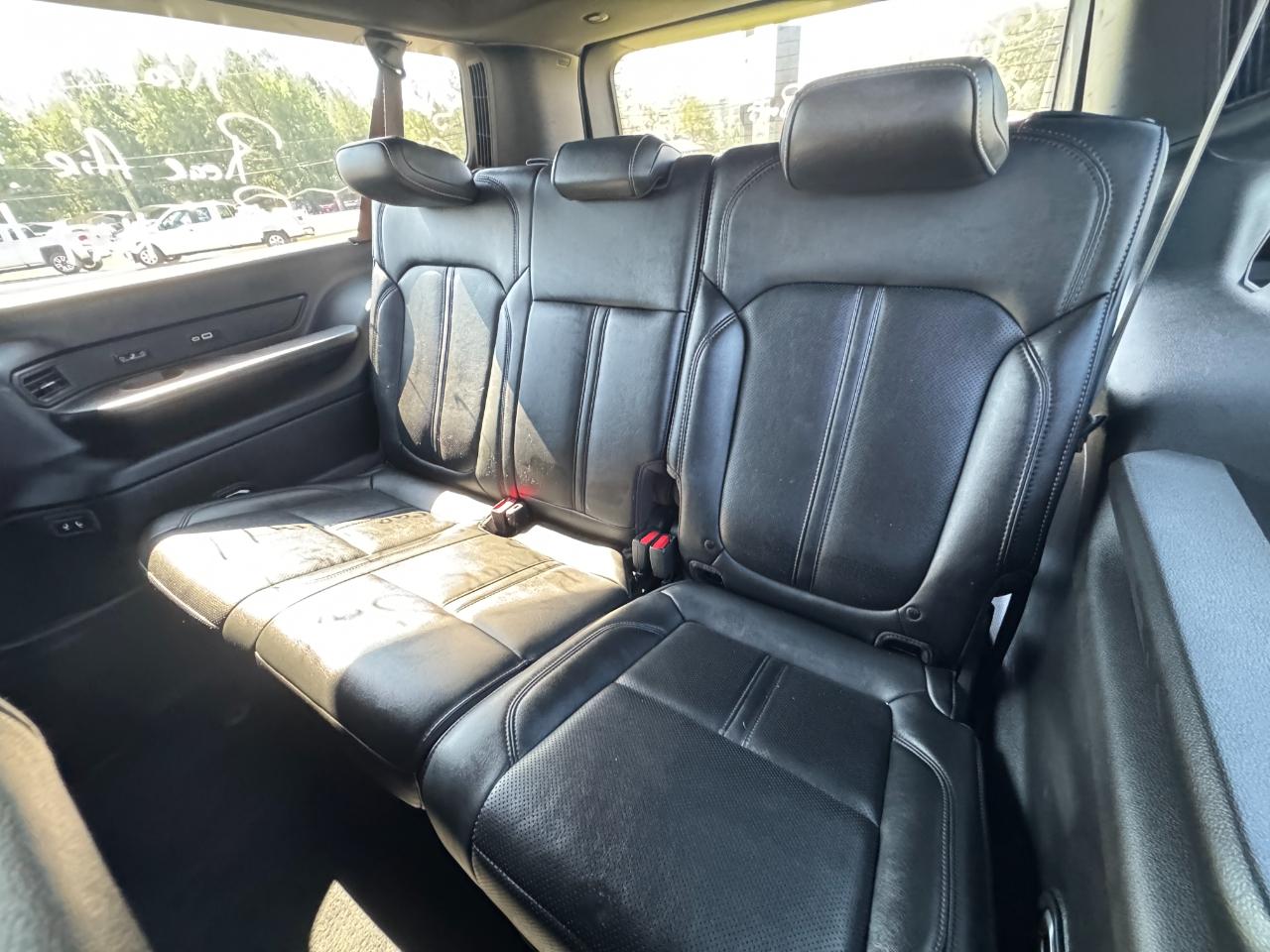 Jeep Wagoneer Series II 2024