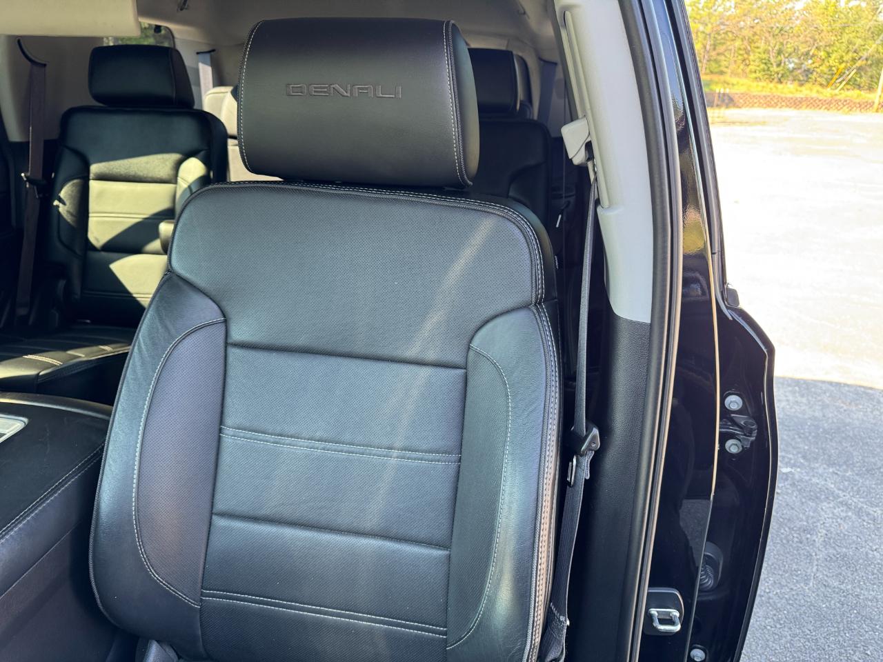 GMC Yukon Denali 2WD 2015