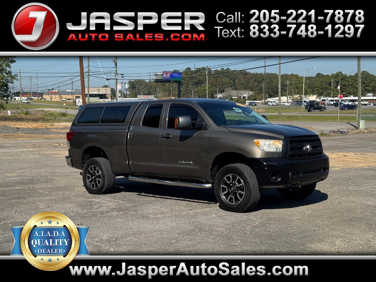 Toyota Tundra Tundra-Grade Double Cab 4.6L 2WD 2011