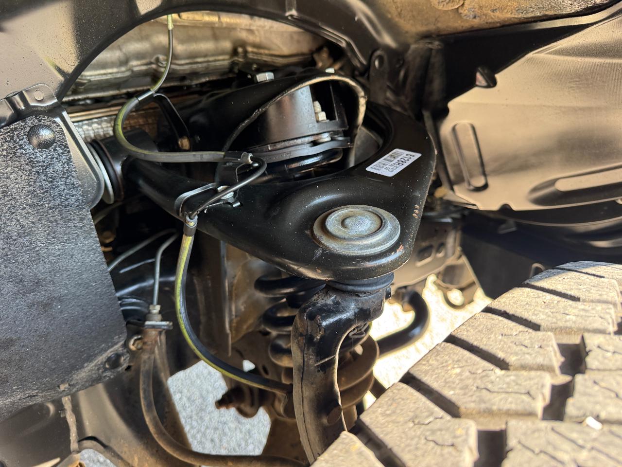 Toyota Tundra Tundra-Grade Double Cab 4.6L 2WD 2011
