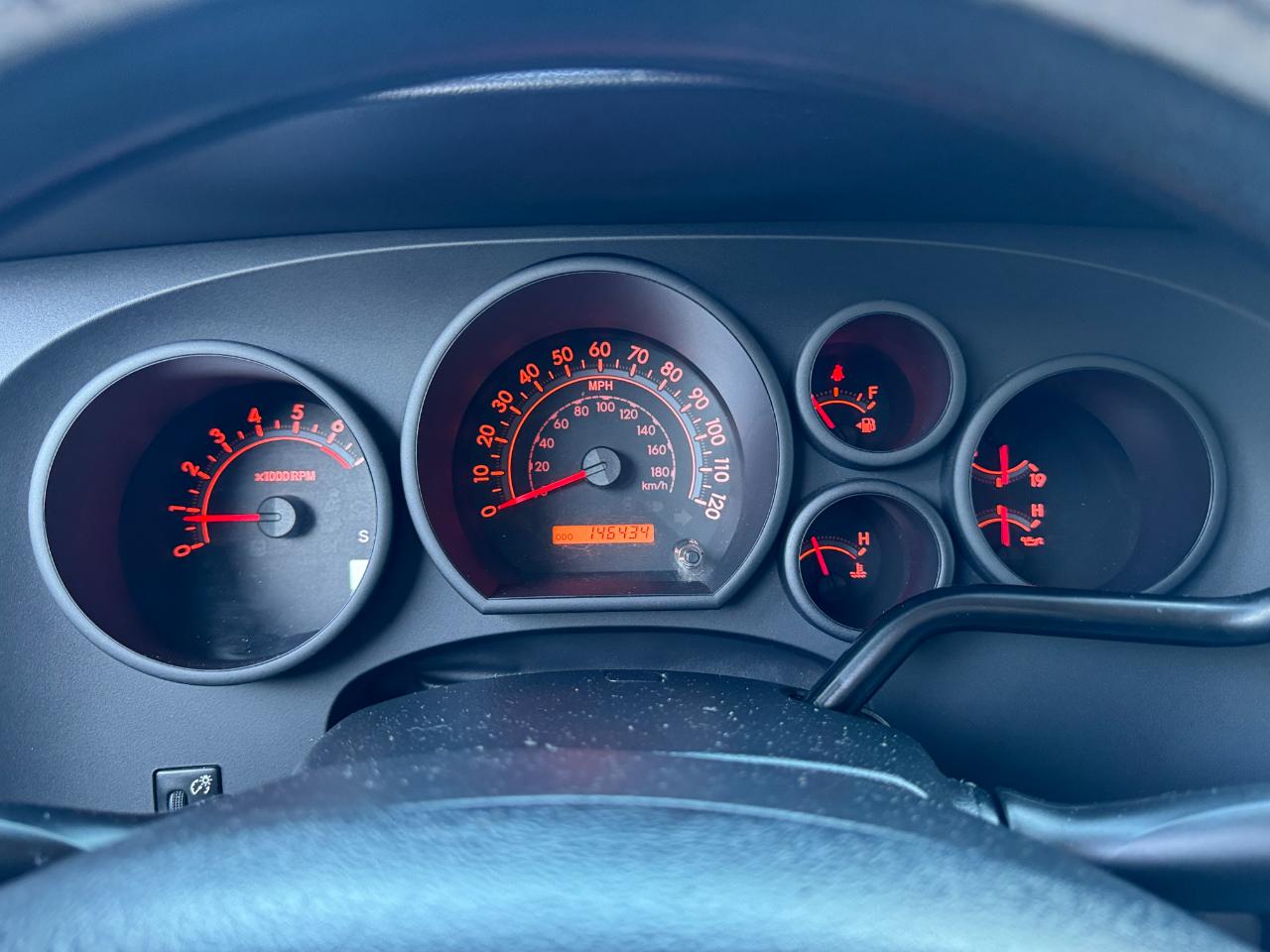 Toyota Tundra Tundra-Grade Double Cab 4.6L 2WD 2011