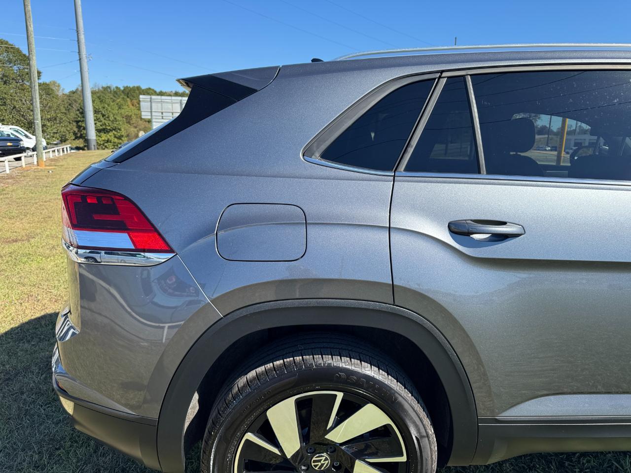 Volkswagen Atlas Cross Sport SE w/Technology 2024