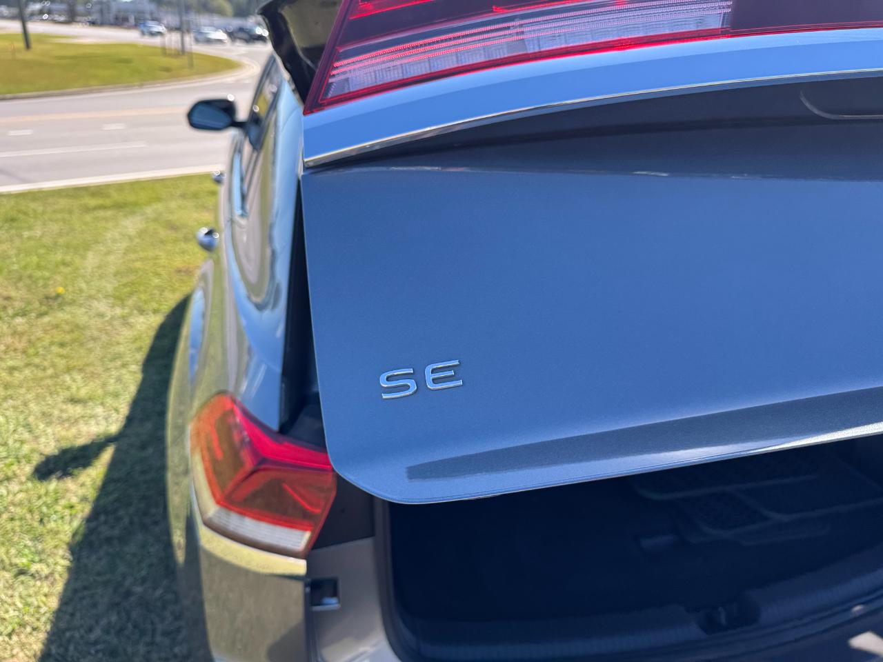 Volkswagen Atlas Cross Sport SE w/Technology 2024