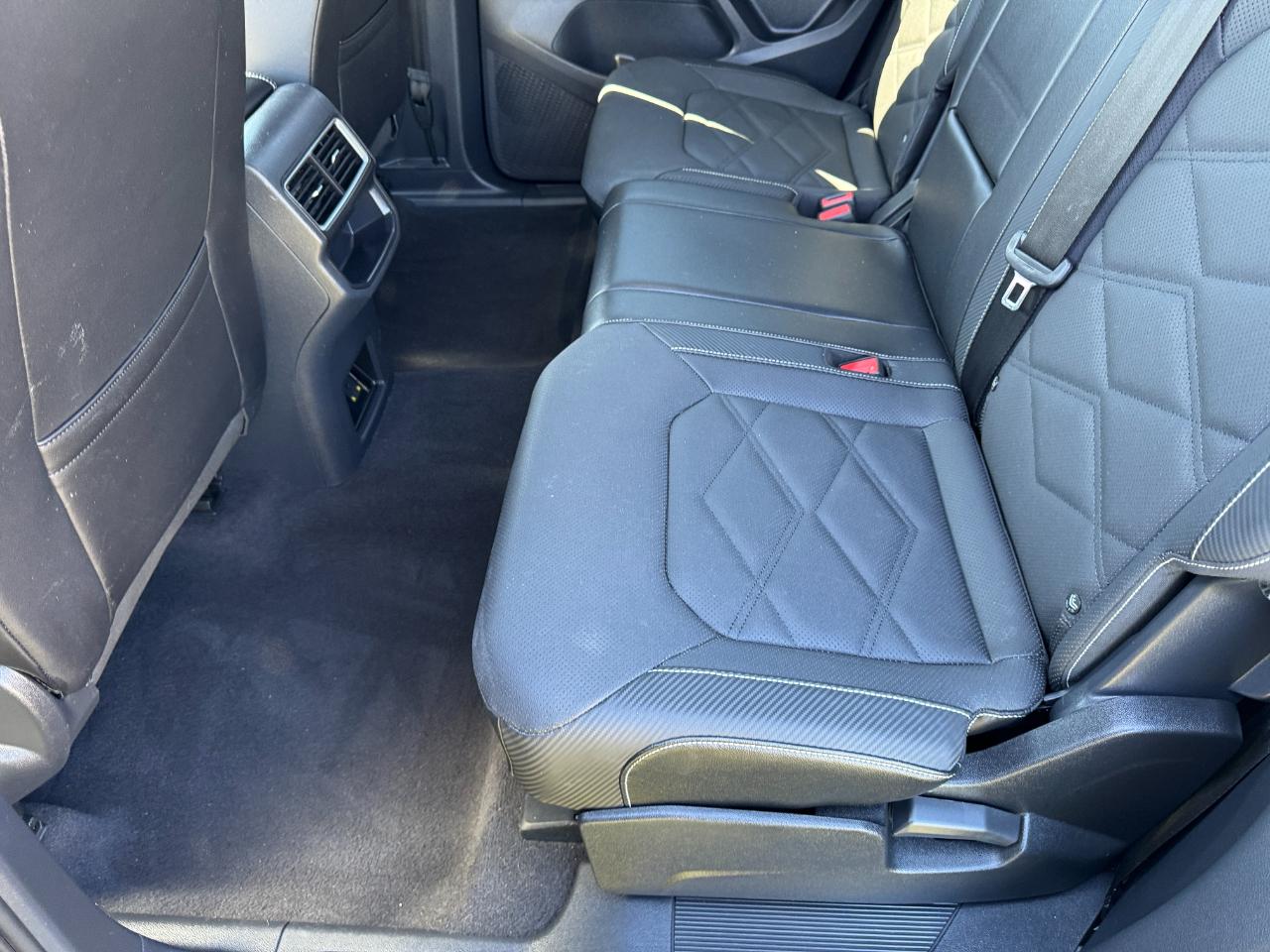 Volkswagen Atlas Cross Sport SE w/Technology 2024