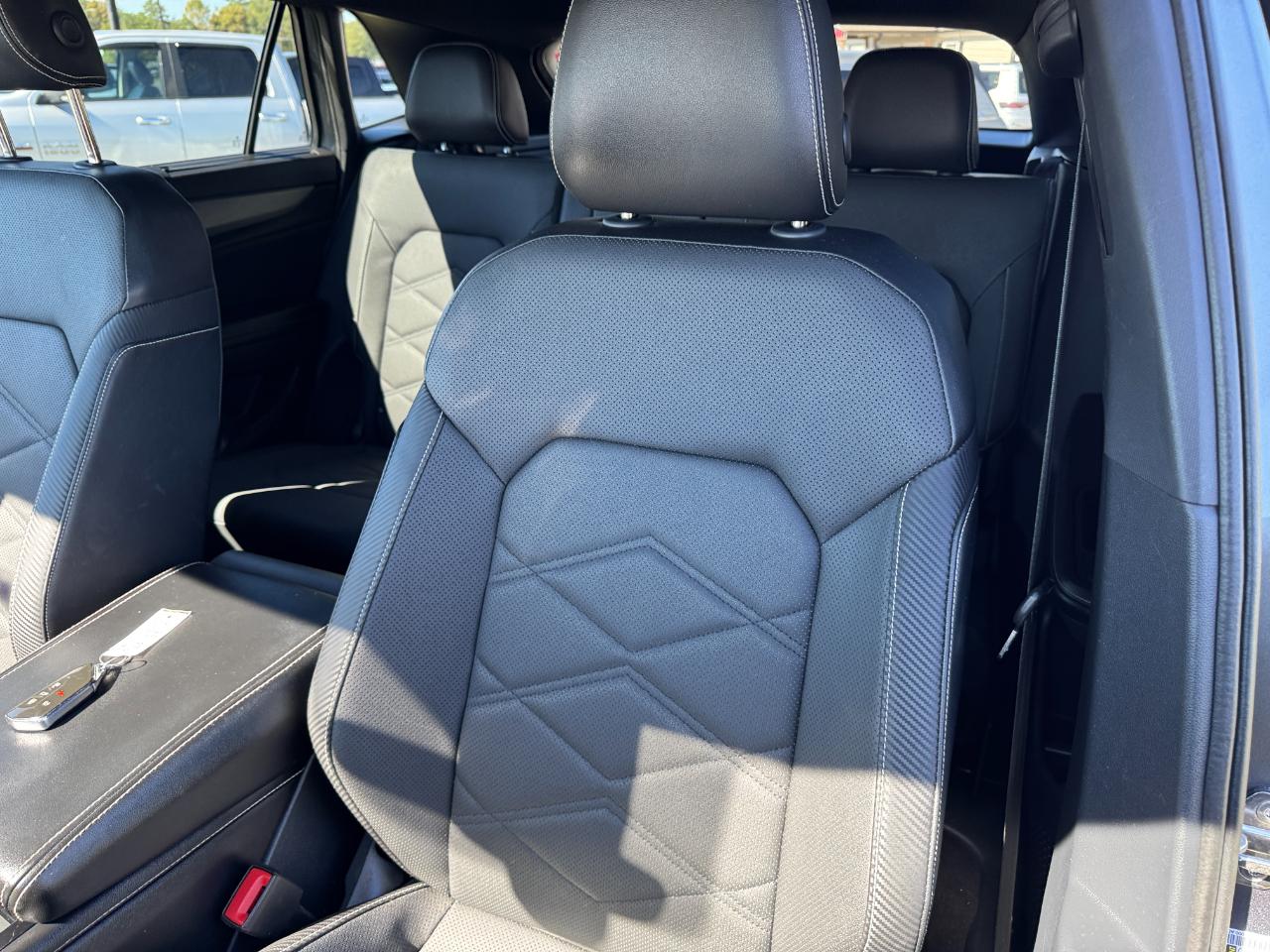 Volkswagen Atlas Cross Sport SE w/Technology 2024