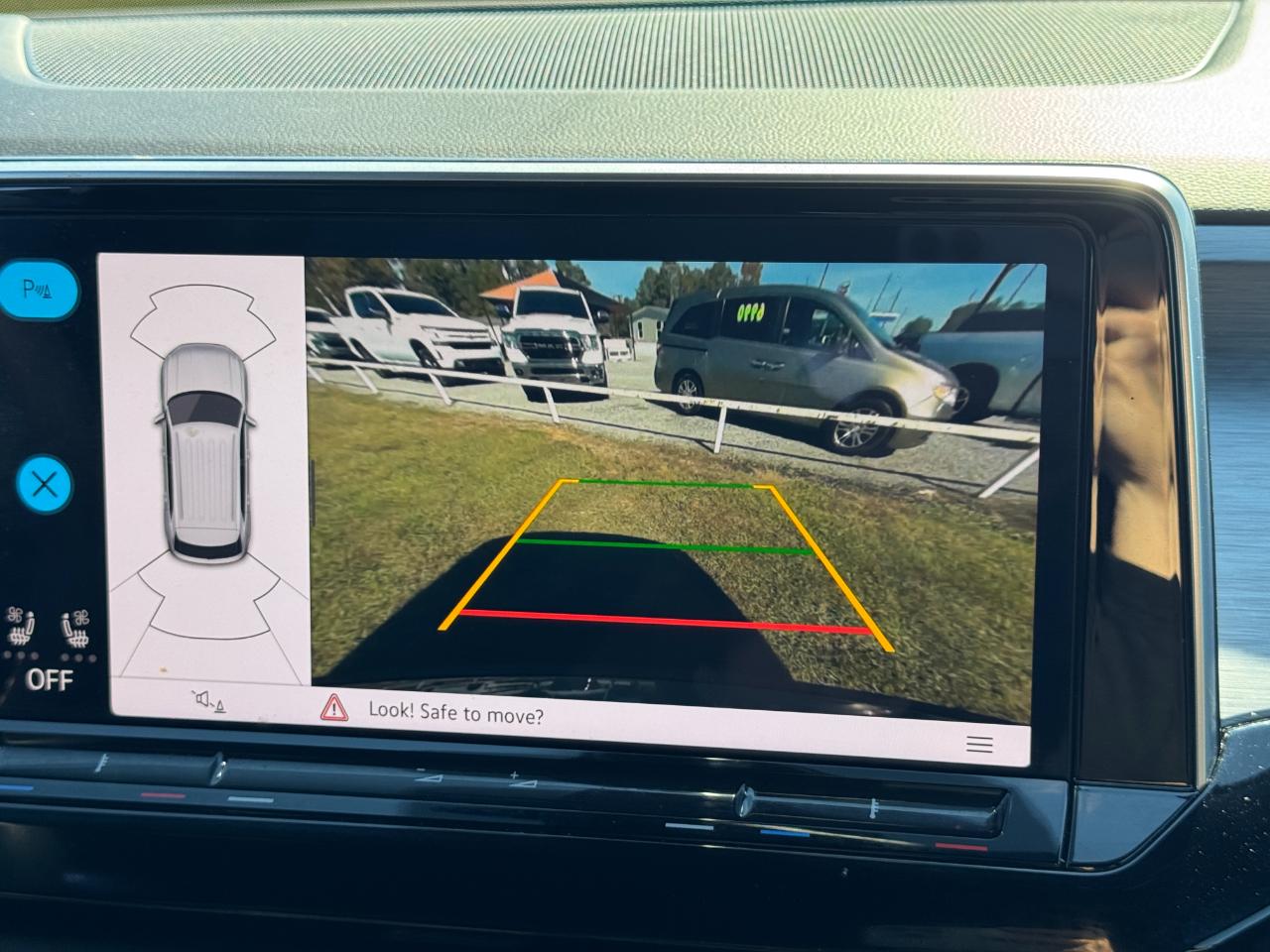 Volkswagen Atlas Cross Sport SE w/Technology 2024