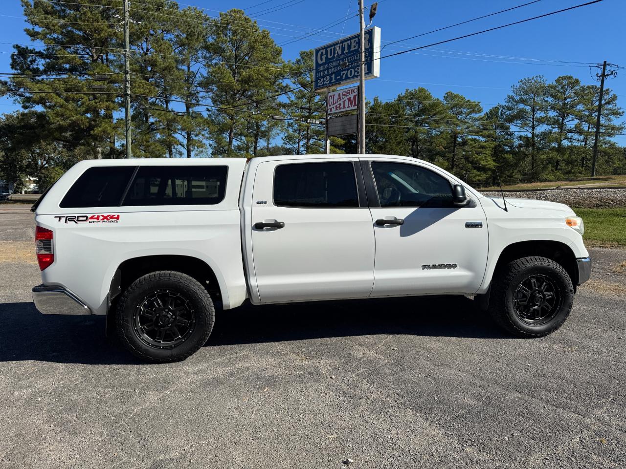 Toyota Tundra SR5 5.7L V8 CrewMax 4WD 2014