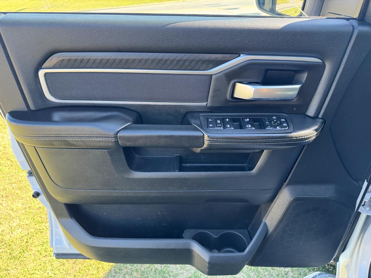 RAM 2500 Big Horn Crew Cab 4WD LWB 2025