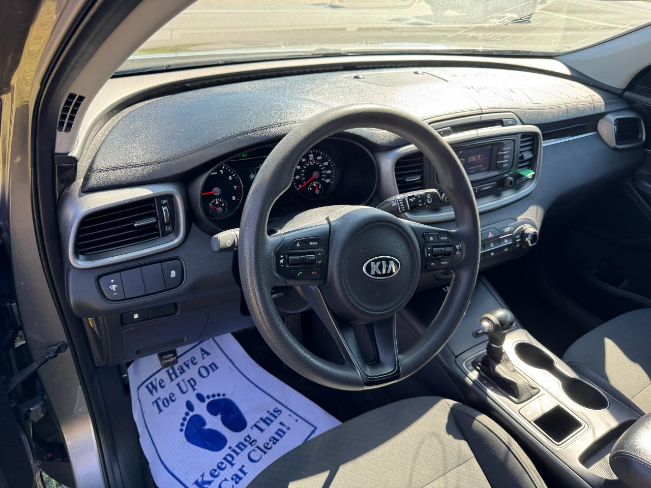 Kia Sorento LX 2WD 2016
