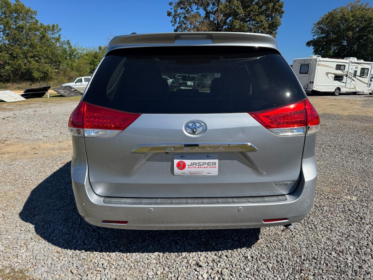 Toyota Sienna Limited FWD 7-Passsenger V6 2012