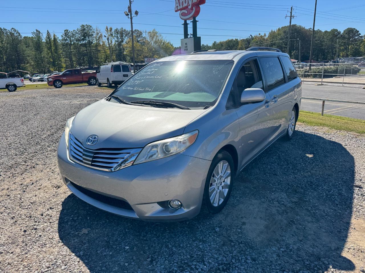 Toyota Sienna Limited FWD 7-Passsenger V6 2012