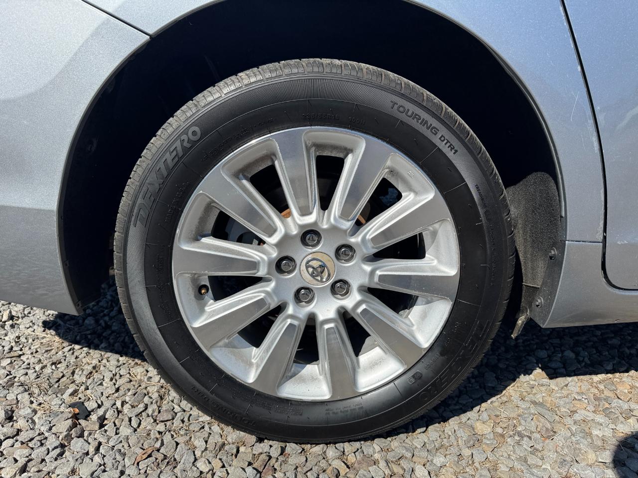 Toyota Sienna Limited FWD 7-Passsenger V6 2012