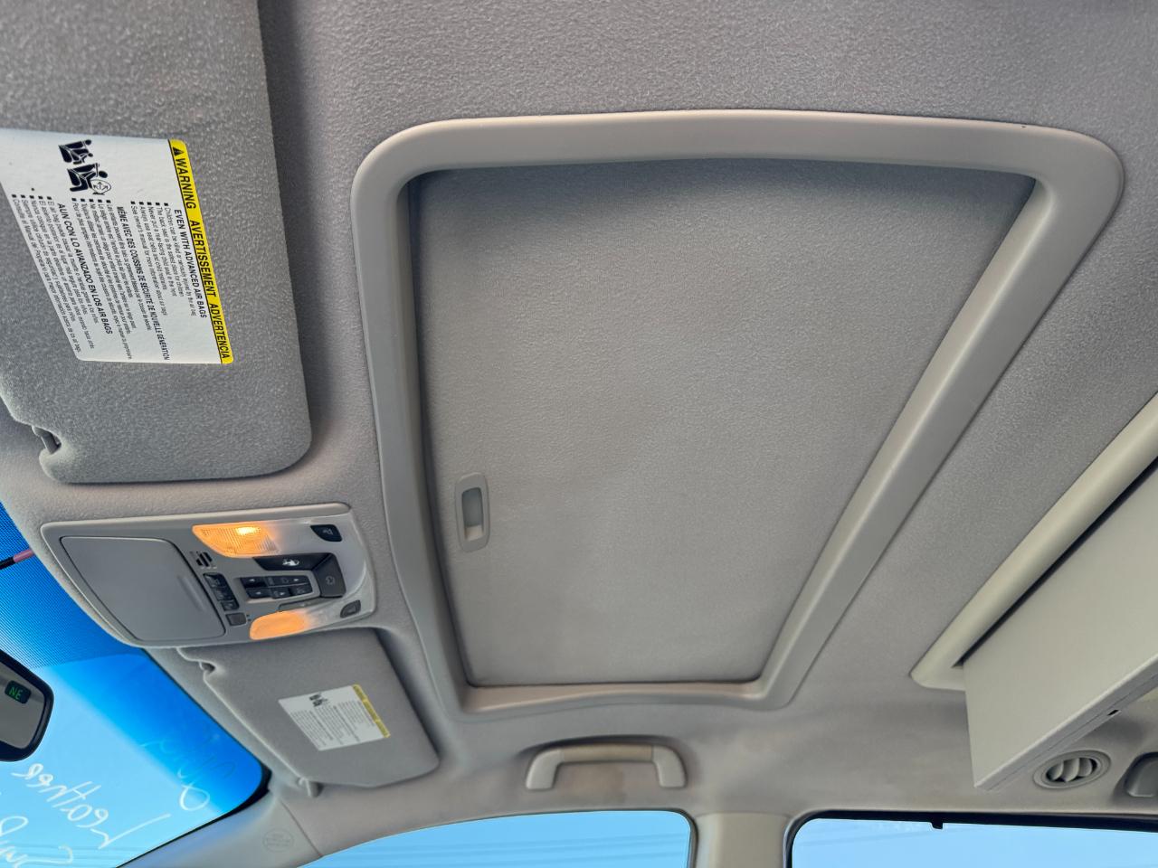 Toyota Sienna Limited FWD 7-Passsenger V6 2012