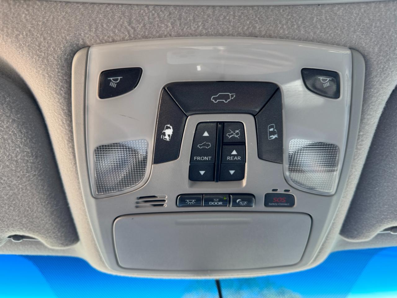 Toyota Sienna Limited FWD 7-Passsenger V6 2012