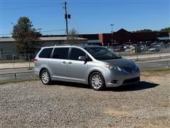 2012 Toyota Sienna 