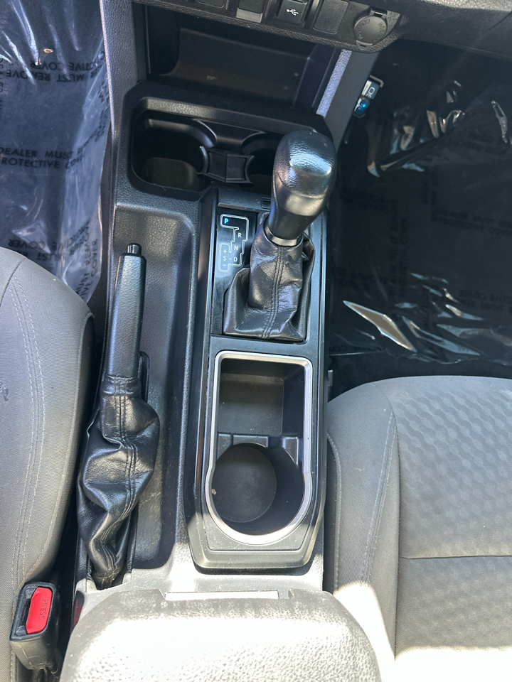 Toyota Tacoma SR5 Access Cab I4 6AT 2WD 2020 Toyota Tacoma SR5 Access Cab I4 6AT 2WD 2020