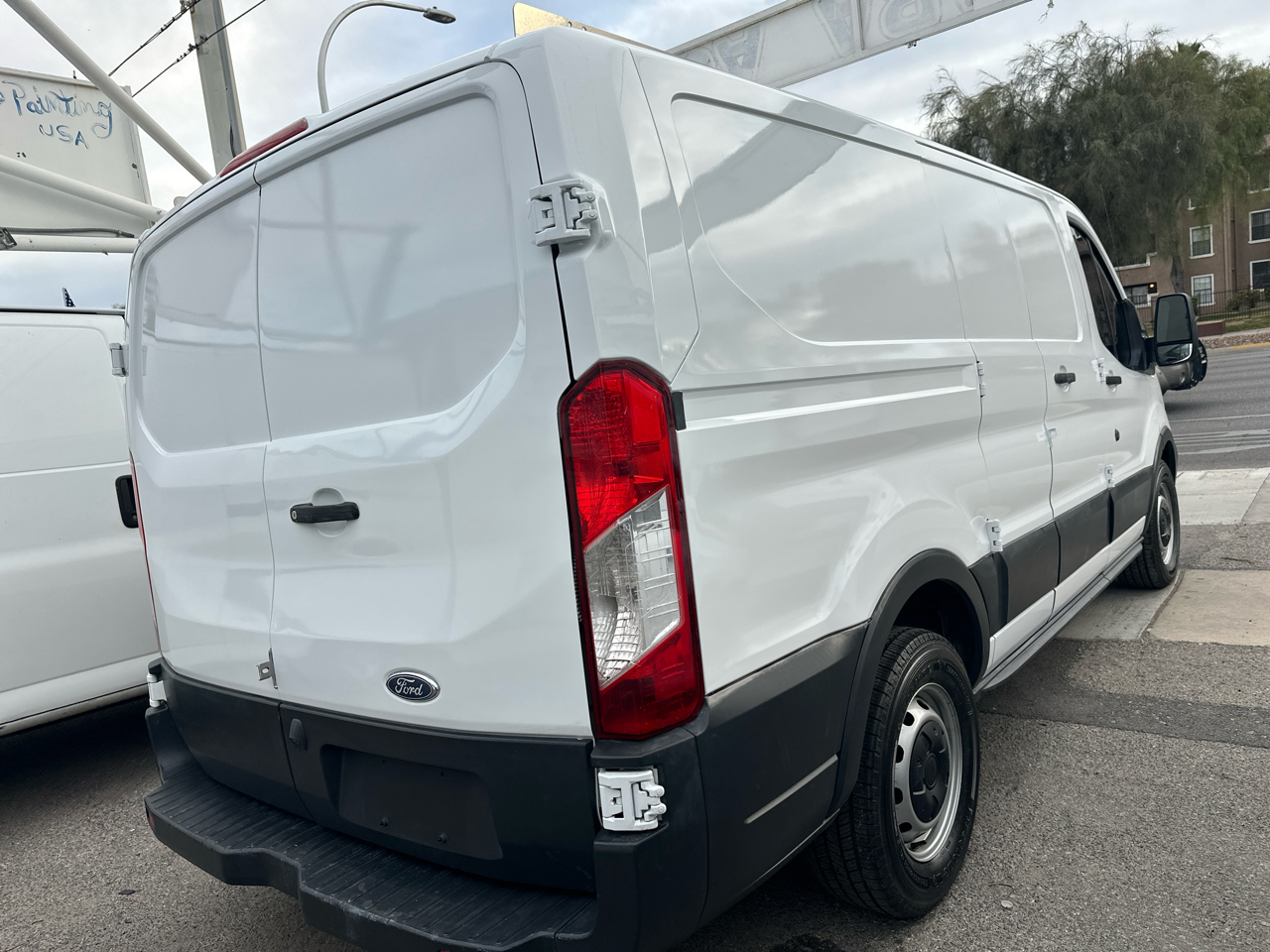 Ford Transit 150 Van Low Roof 60/40 Pass. 130-in. WB 2018