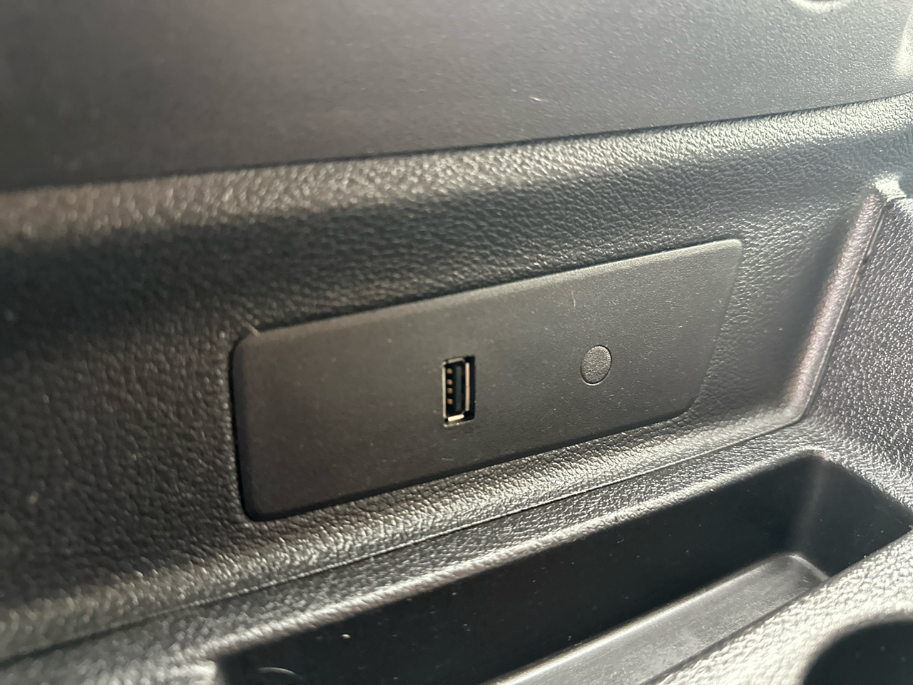 Ford Transit 150 Van Low Roof 60/40 Pass. 130-in. WB 2018