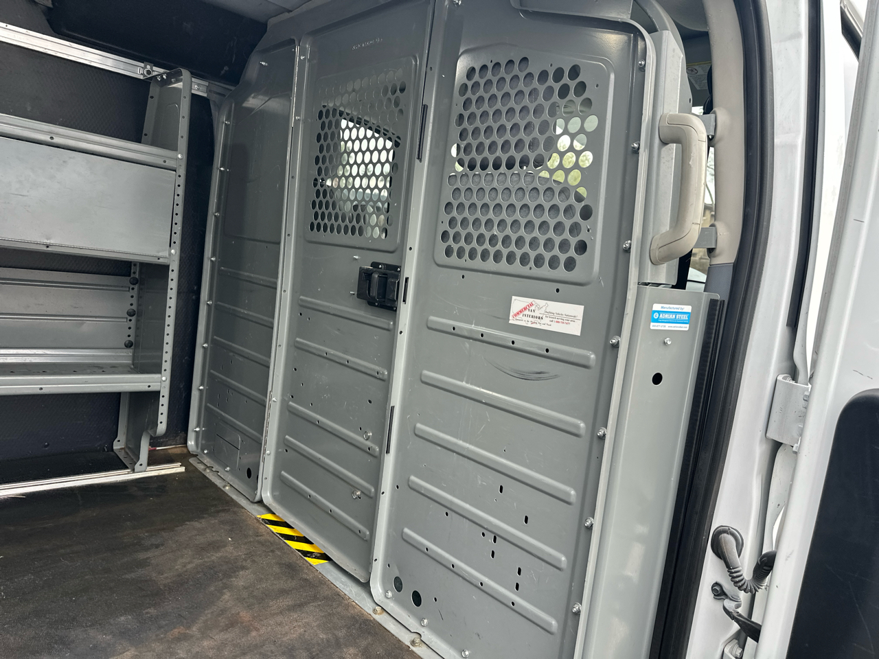 Ford Transit 150 Van Low Roof 60/40 Pass. 130-in. WB 2018