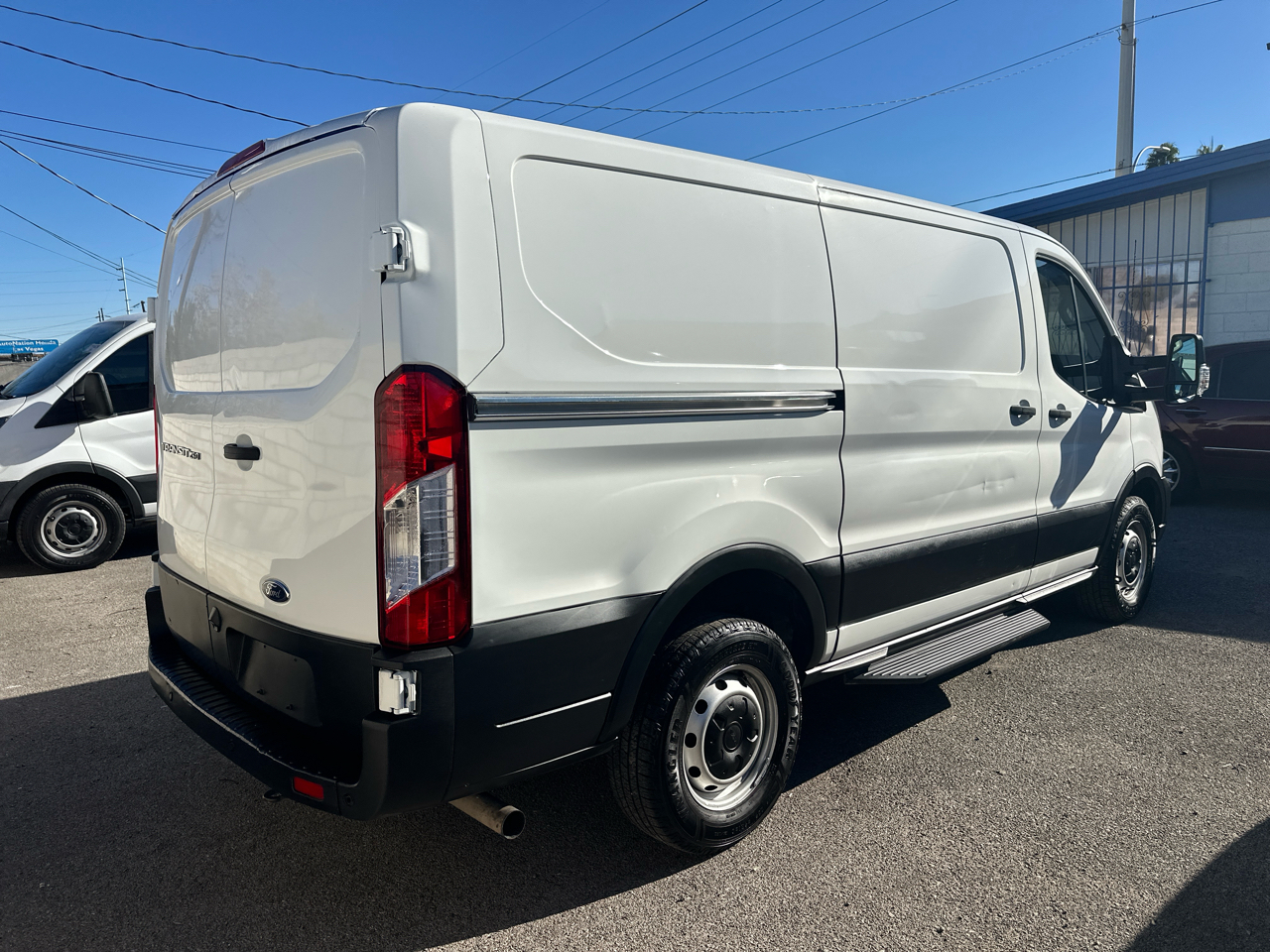 Ford Transit 250 Van Low Roof w/Sliding Pass. 130-in. WB 2020