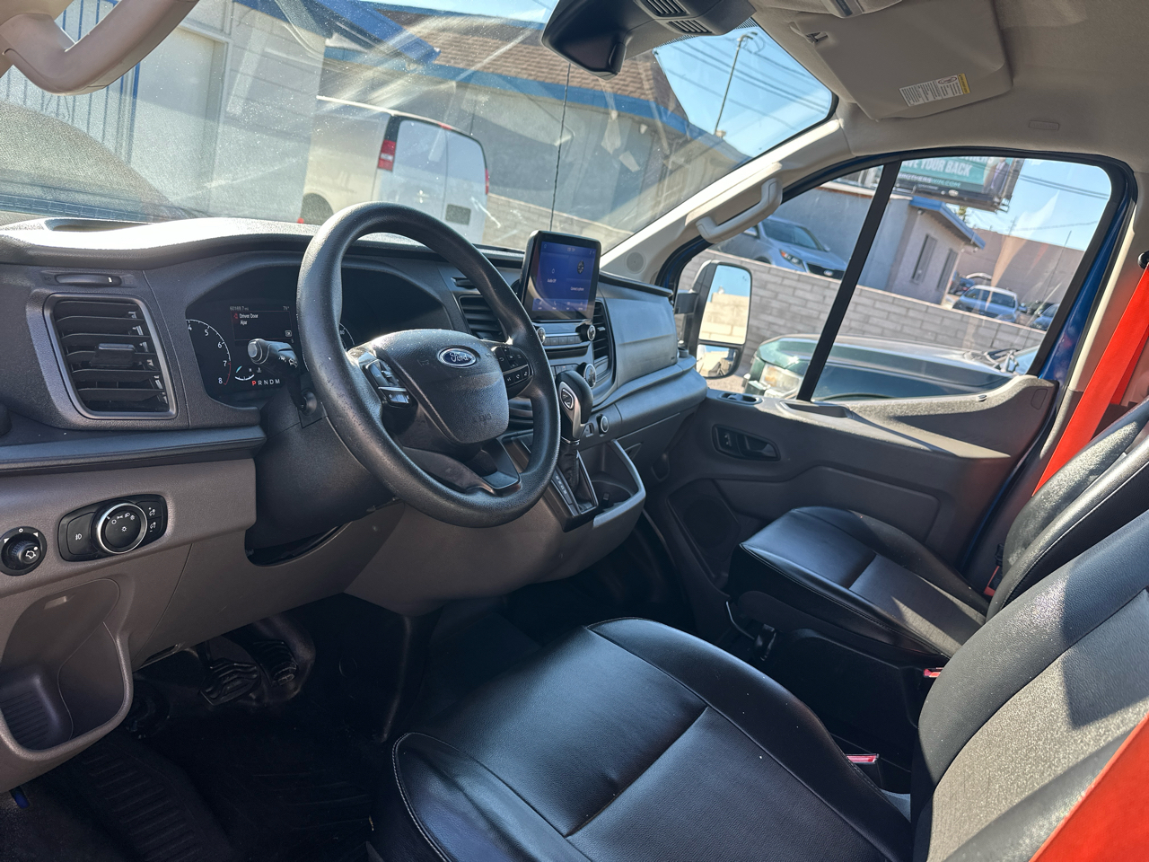 Ford Transit 250 Van Low Roof w/Sliding Pass. 130-in. WB 2020