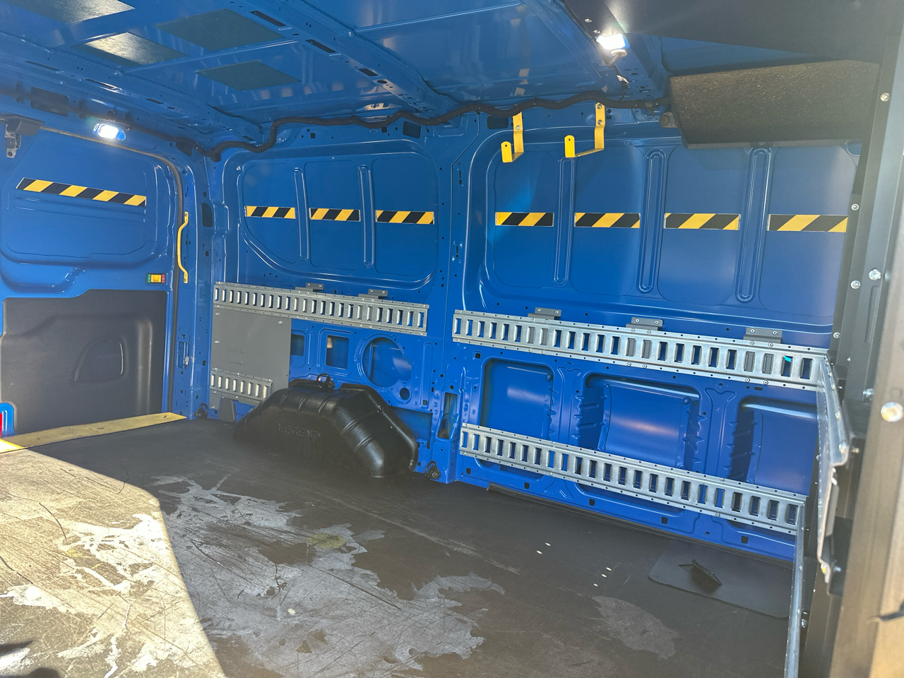 Ford Transit 250 Van Low Roof w/Sliding Pass. 130-in. WB 2020