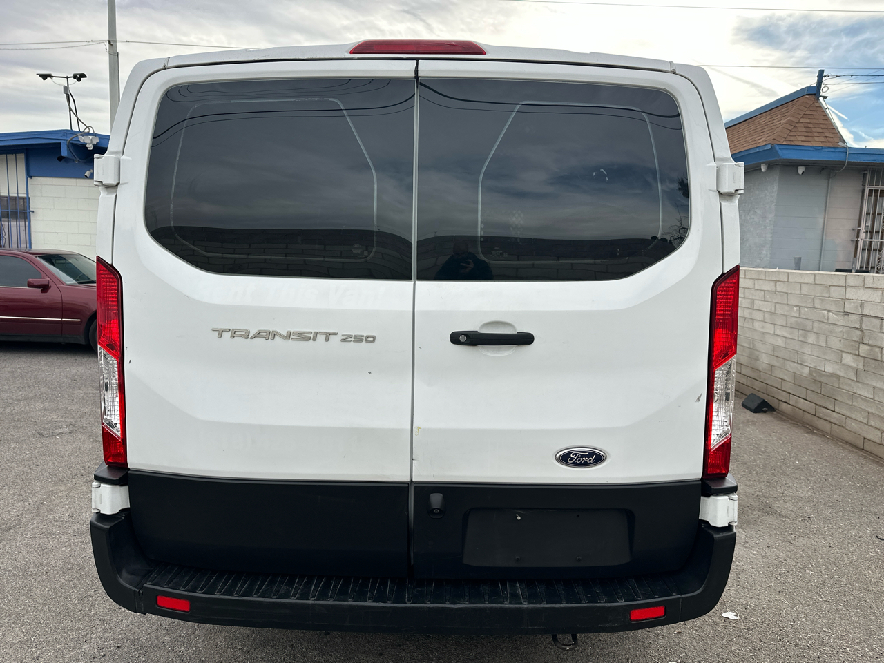 Ford Transit 250 Van Low Roof w/Sliding Pass. 130-in. WB 2019
