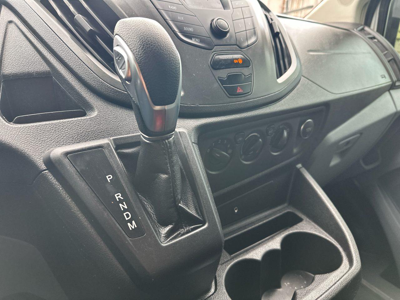 Ford Transit 250 Van Low Roof w/Sliding Pass. 130-in. WB 2019