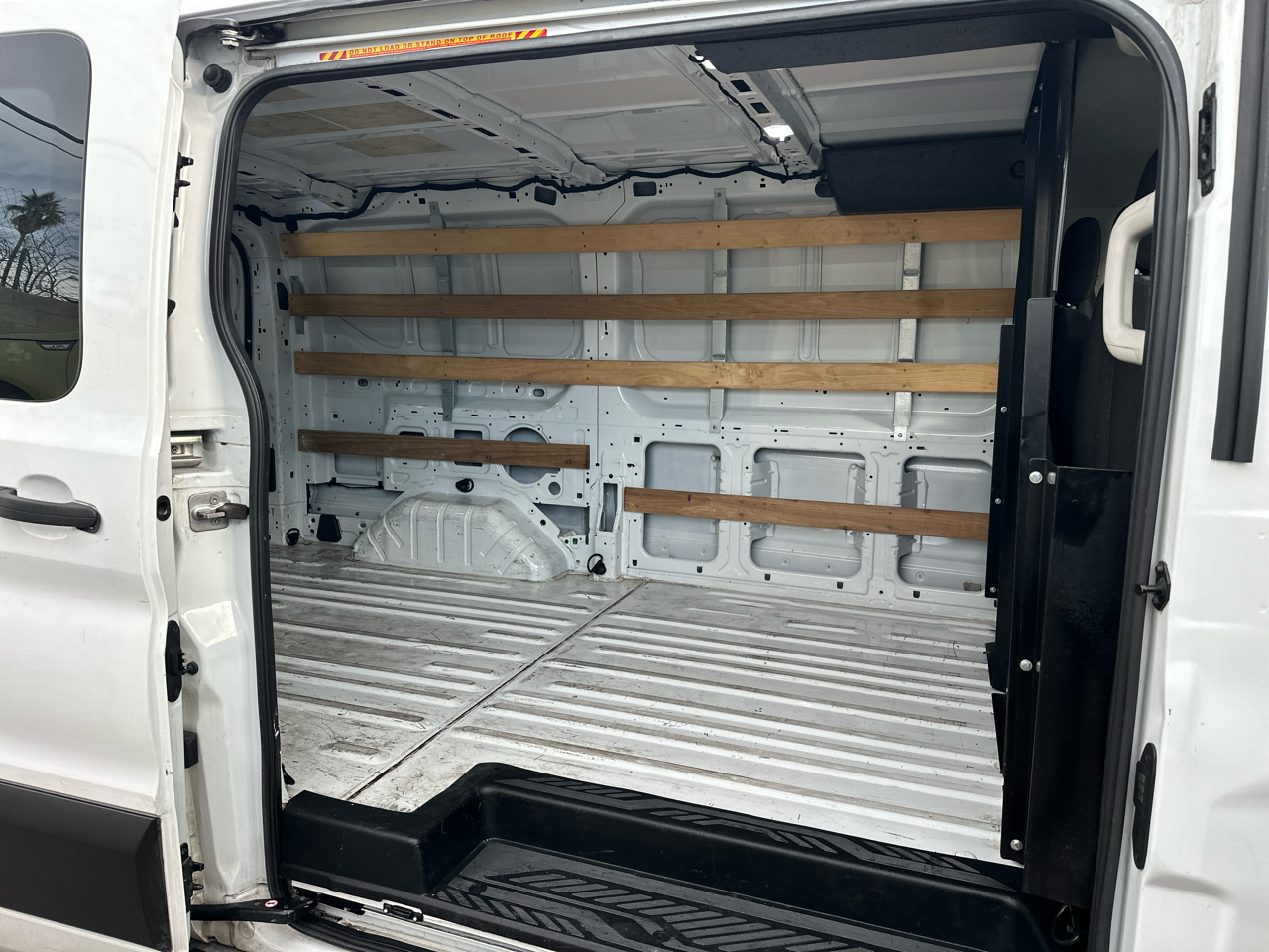 Ford Transit 250 Van Low Roof w/Sliding Pass. 130-in. WB 2019