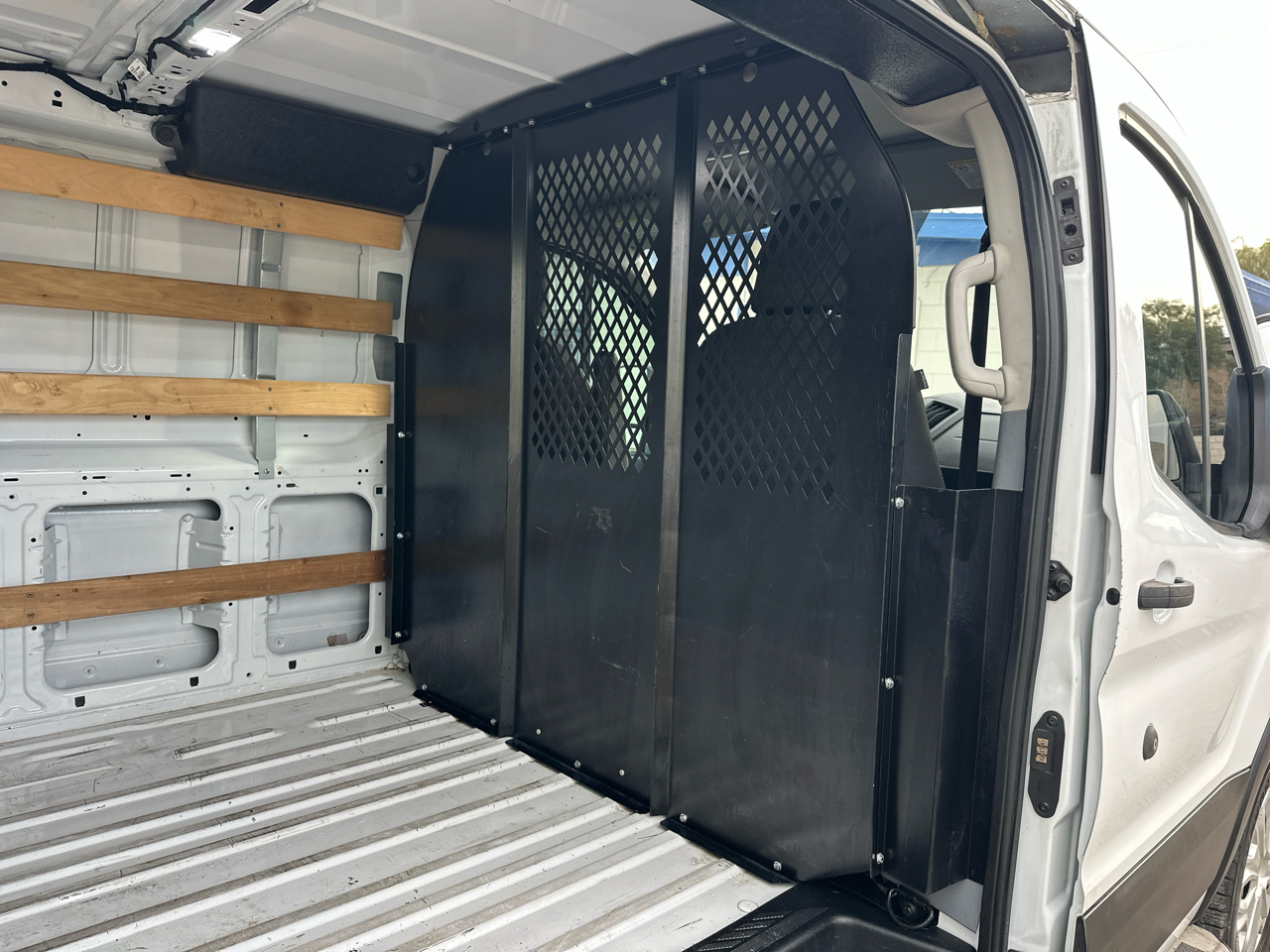 Ford Transit 250 Van Low Roof w/Sliding Pass. 130-in. WB 2019