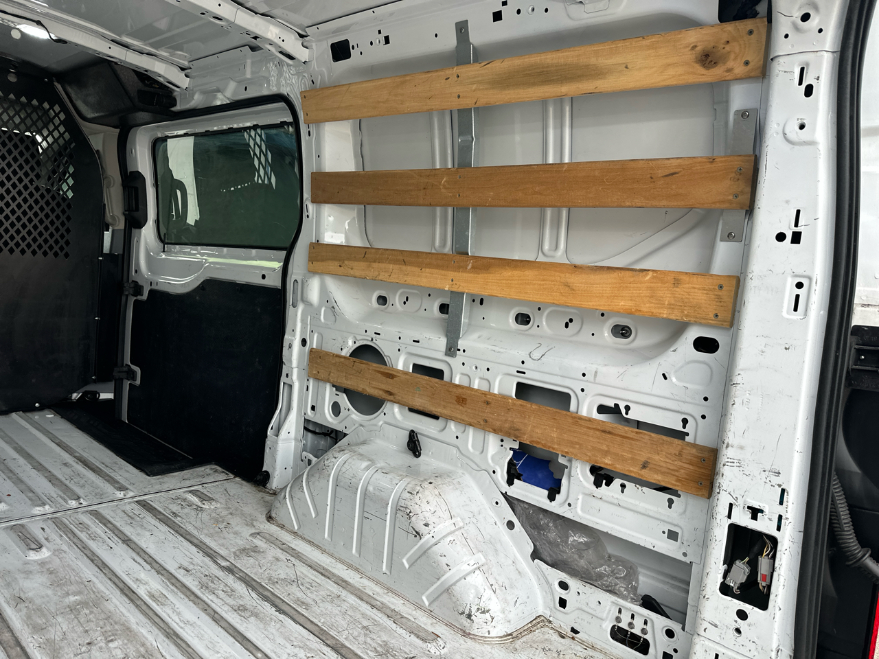 Ford Transit 250 Van Low Roof w/Sliding Pass. 130-in. WB 2019