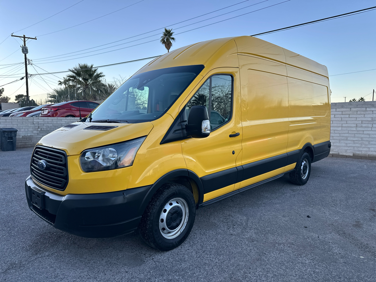 Ford Transit 250 Van High Roof w/Sliding Pass. 148-in. WB EL 2019