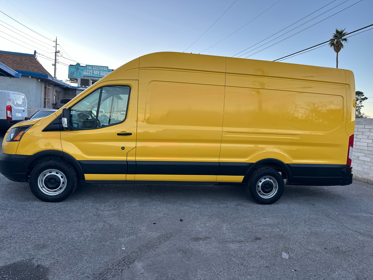 Ford Transit 250 Van High Roof w/Sliding Pass. 148-in. WB EL 2019