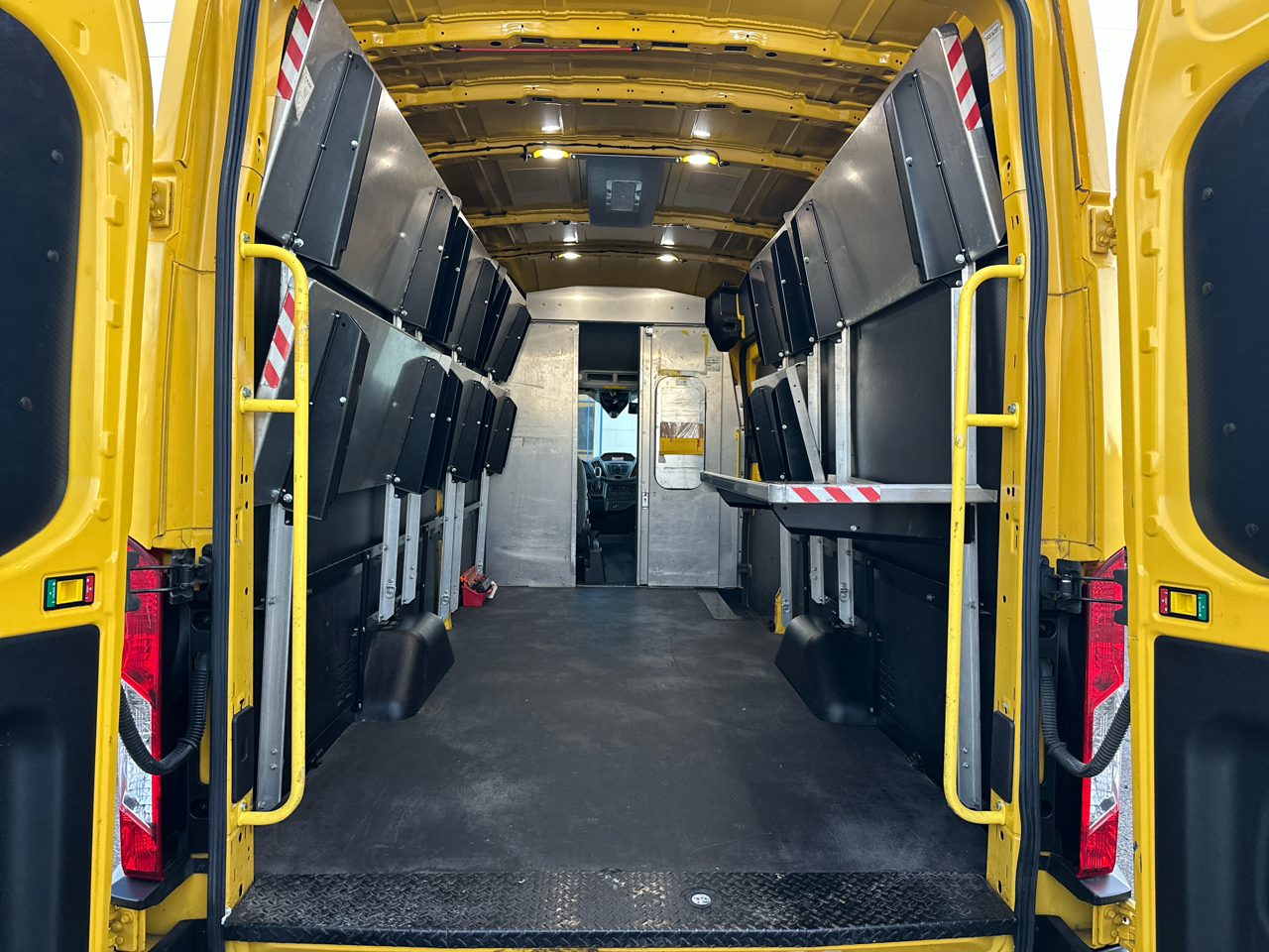 Ford Transit 250 Van High Roof w/Sliding Pass. 148-in. WB EL 2019