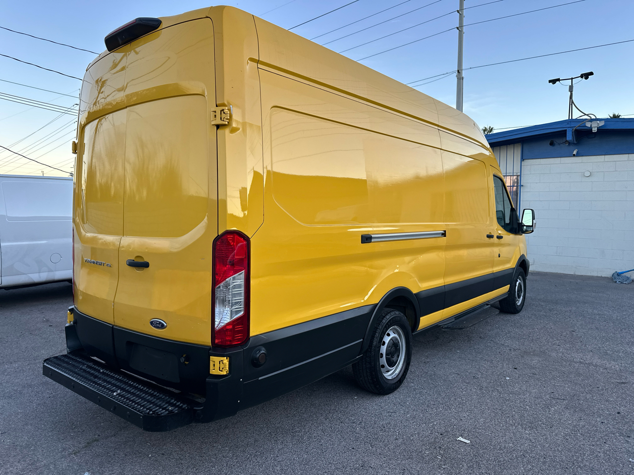 Ford Transit 250 Van High Roof w/Sliding Pass. 148-in. WB EL 2019