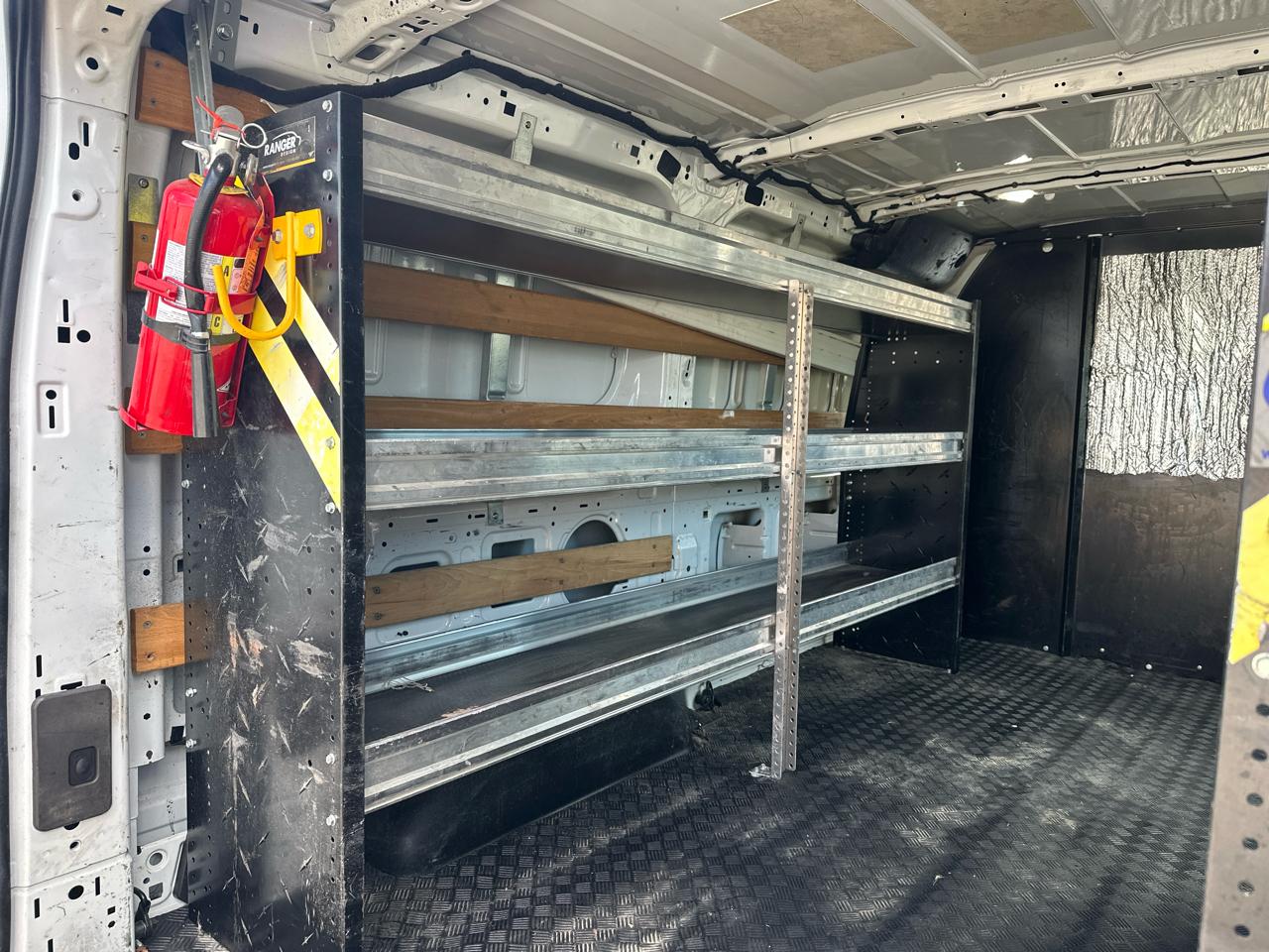 Ford Transit 250 Van Low Roof w/Sliding Pass. 130-in. WB 2019