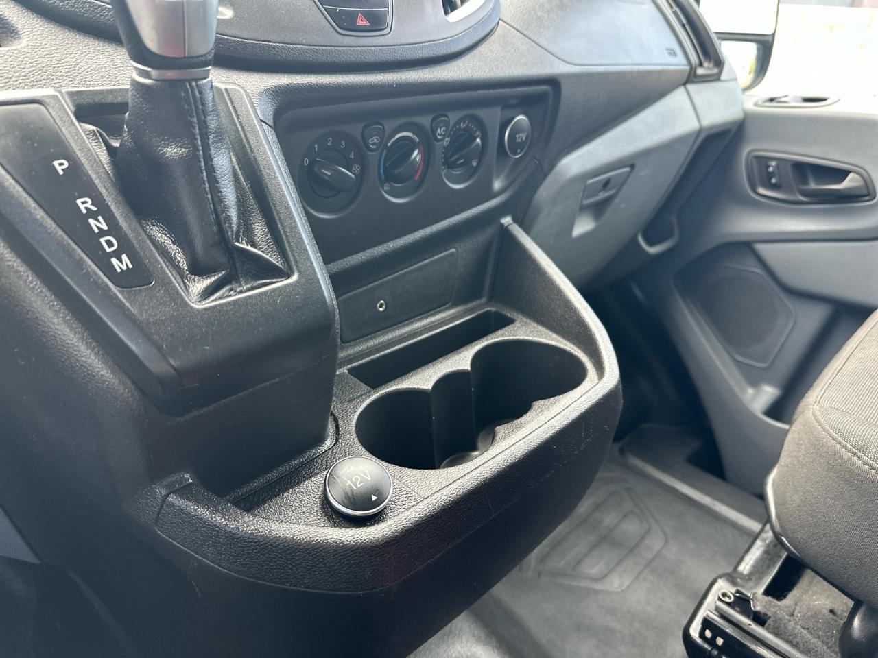 Ford Transit 250 Van Low Roof w/Sliding Pass. 130-in. WB 2019