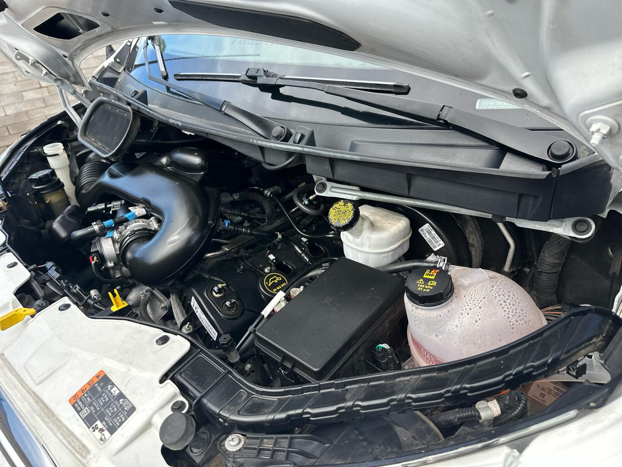 Ford Transit 250 Van Low Roof w/Sliding Pass. 130-in. WB 2019