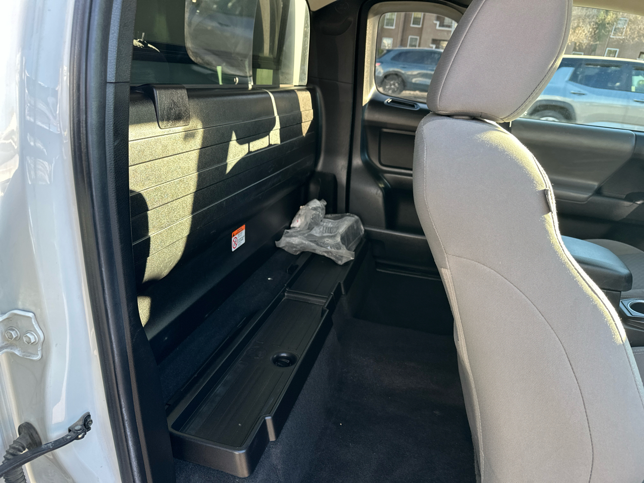 Toyota Tacoma SR5 Access Cab I4 6AT 2WD 2022