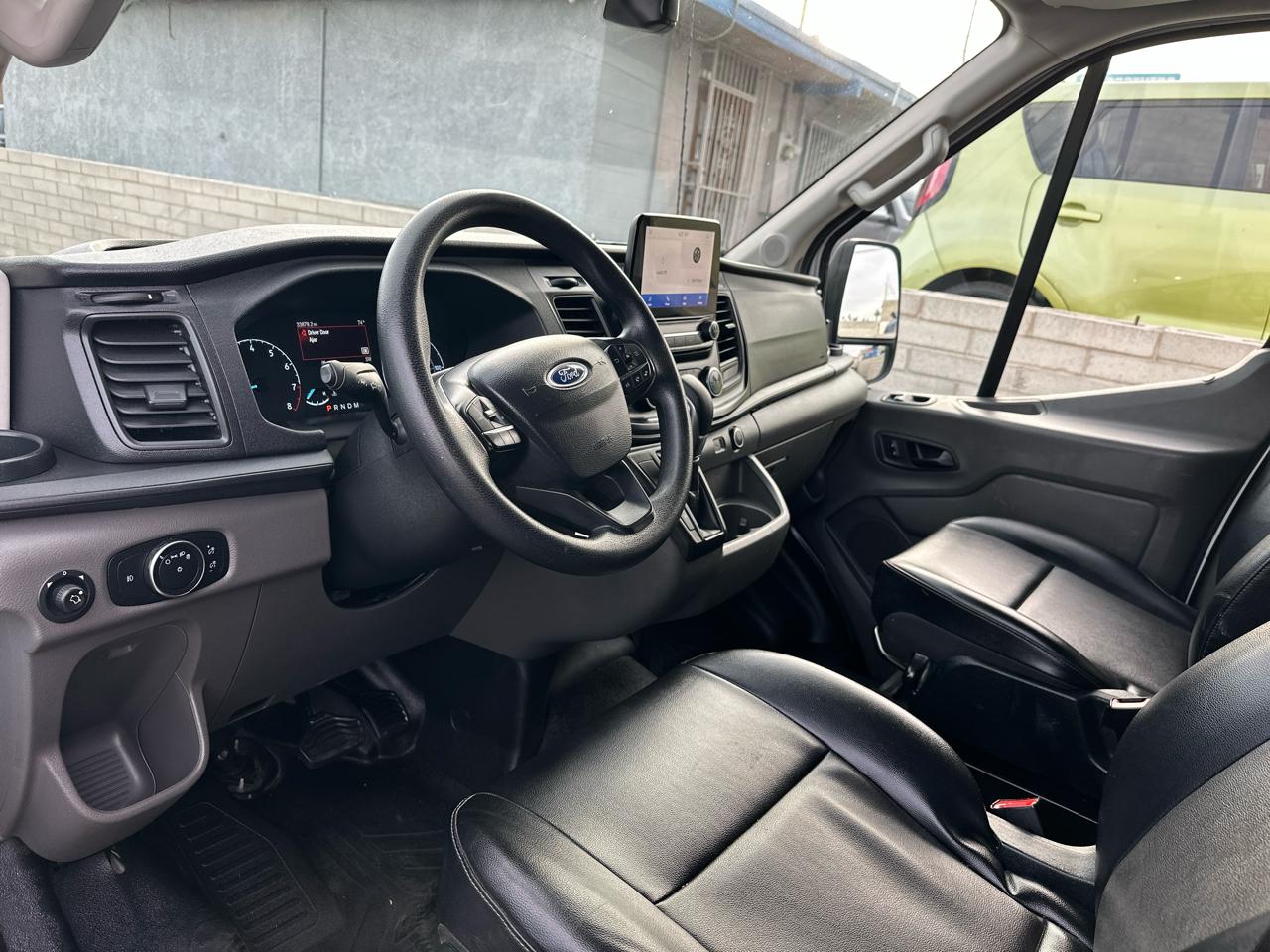 Ford Transit 250 Van Med. Roof w/Sliding Pass. 130-in. WB 2020