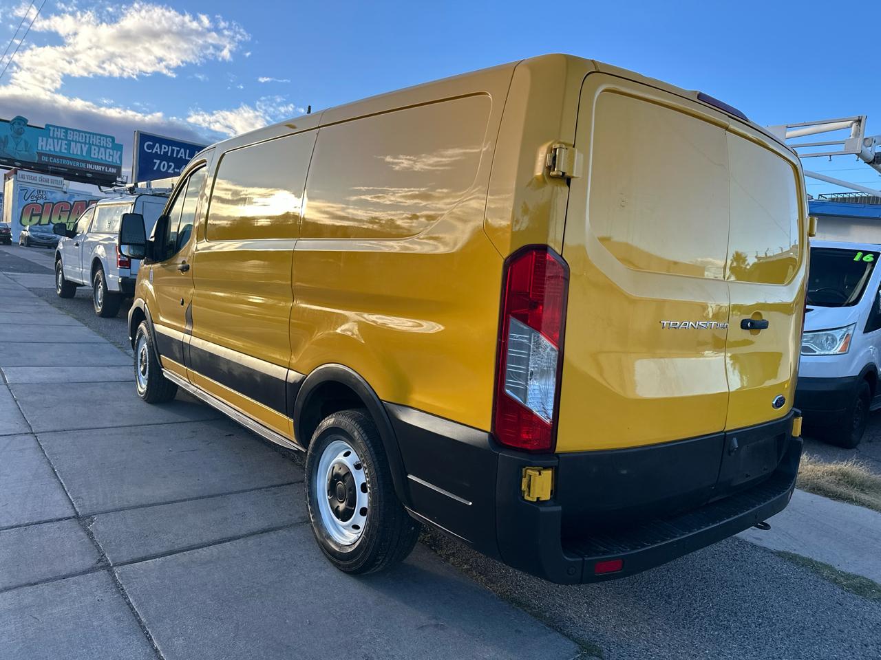 Ford Transit 150 Van Low Roof w/Sliding Pass. 130-in. WB 2021